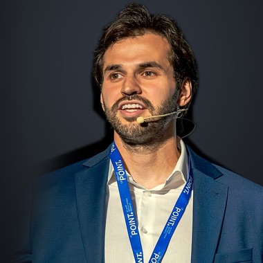 Igor Novikov, consultant principal en intelligence d'affaires chez parcoursData
